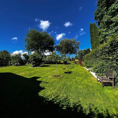 Le Clos Fleuri Guest house