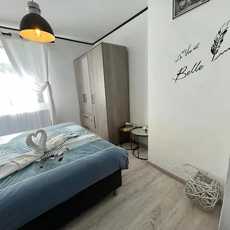 Le Clos Fleuri Pensión Fauvillers