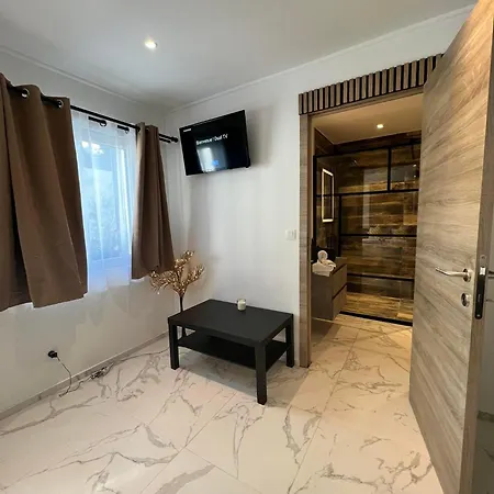 Le Clos Fleuri Pensión